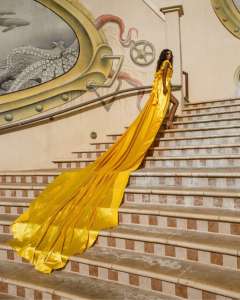 Yellow Dress – Dubai flying dress photoshoot