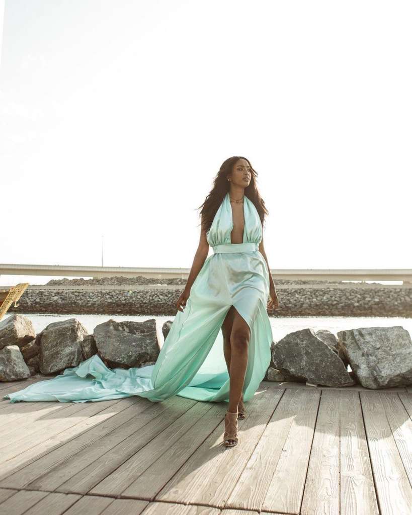 Dubai flying dress photoshoot